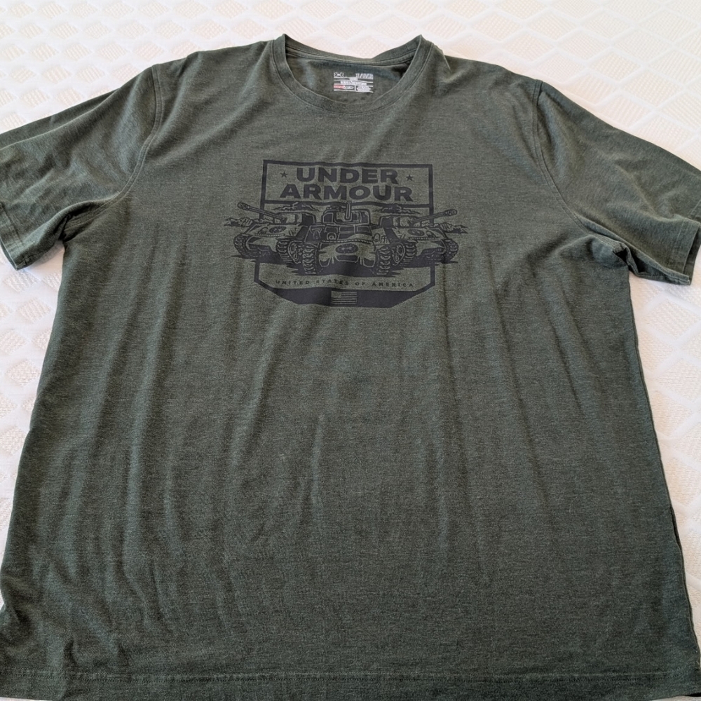 Under Armour Men's T-Shirt